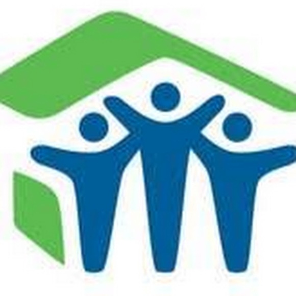 Meet your Posher, Candice - Picture 1 of 1